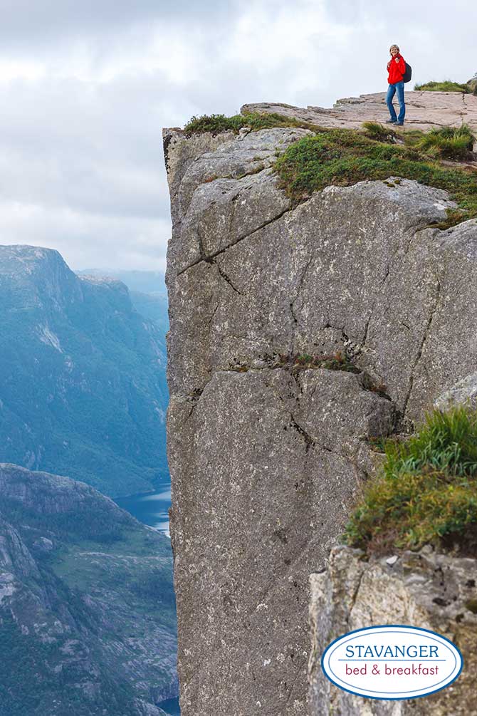 Preikestolen / Pulpit Rock sheer cliff